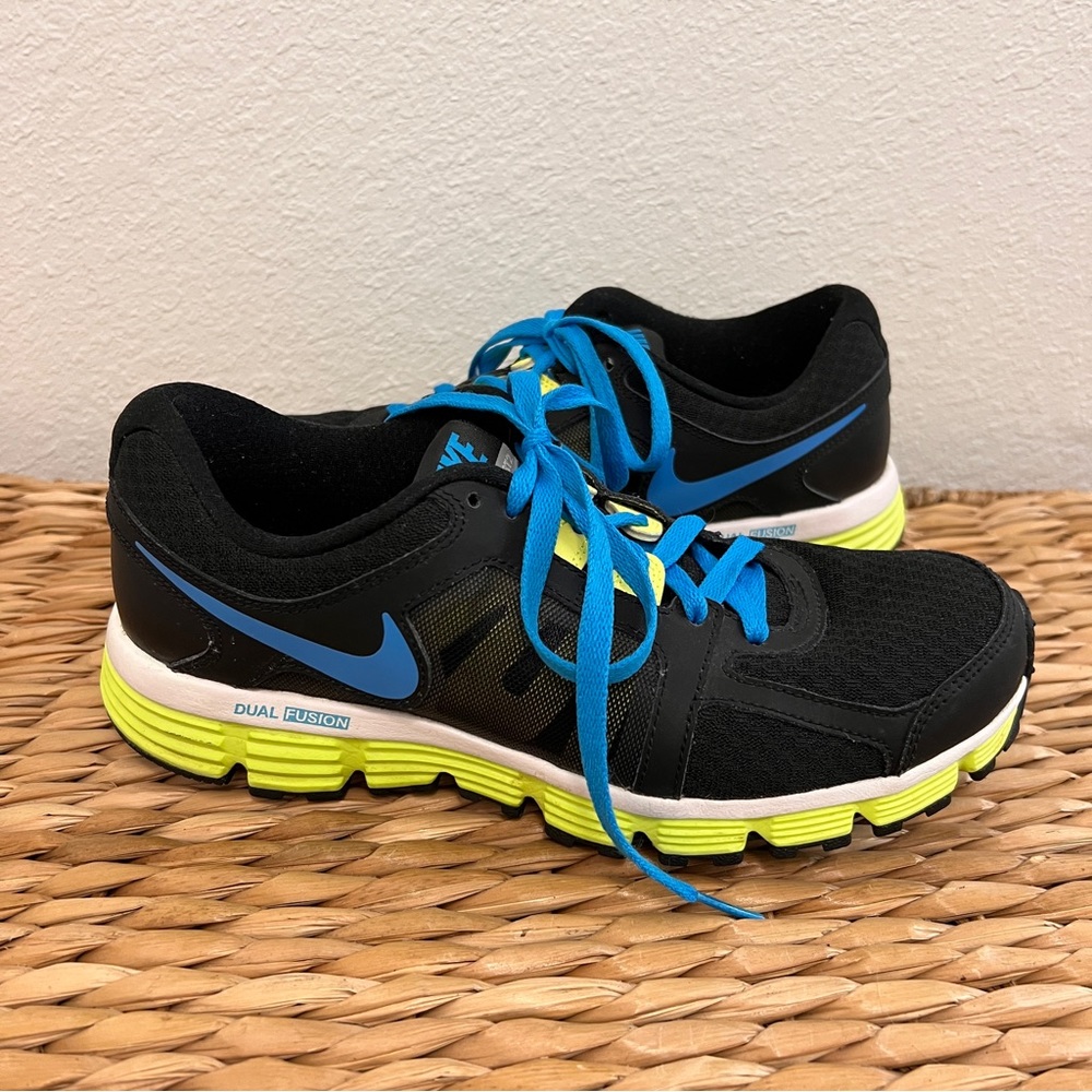 Nike Dual Fusion ST2 Running Shoes